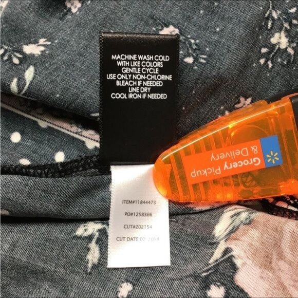 Torrid Women’s Patchwork Floral Challis Maxi Shirt Dress, Black, size 3 - Picture 10 of 11